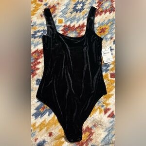Good American Black Velvet Bodysuit
